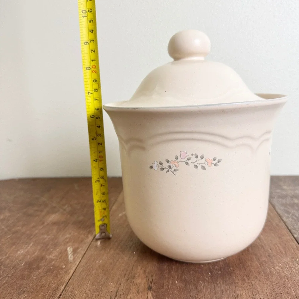 Pfaltzgraff Remembrance 2 quart Stoneware‎ Cream Pink Floral Canister Kitchen